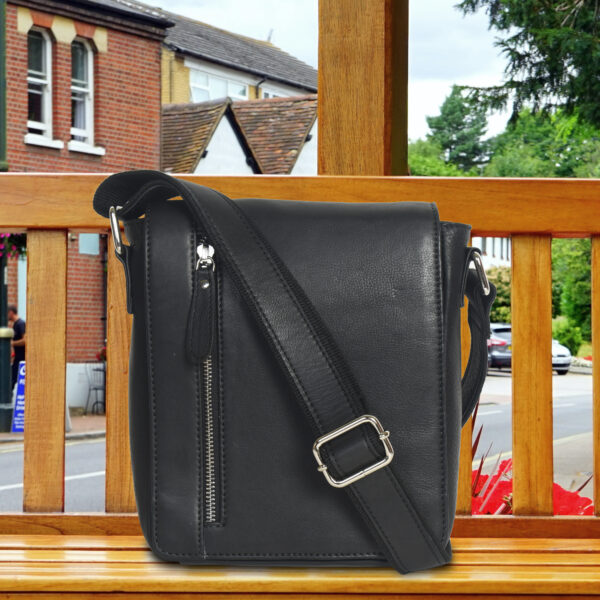 Black Sling Bag Zipper